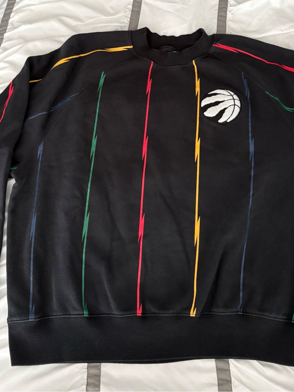 HBC Toronto Raptors Black Men's Crewneck Sweater with Multicolor Lightning